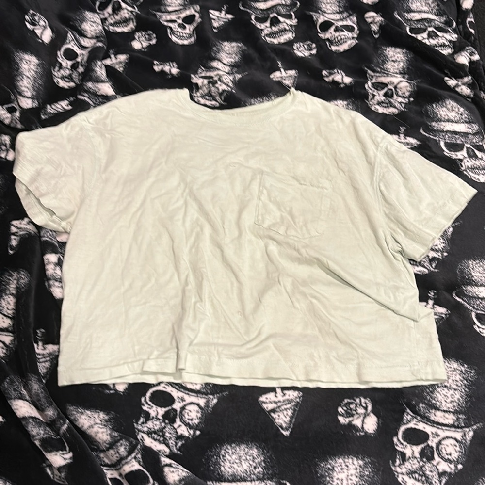 Light green cropped power shirt from universal thread size medium